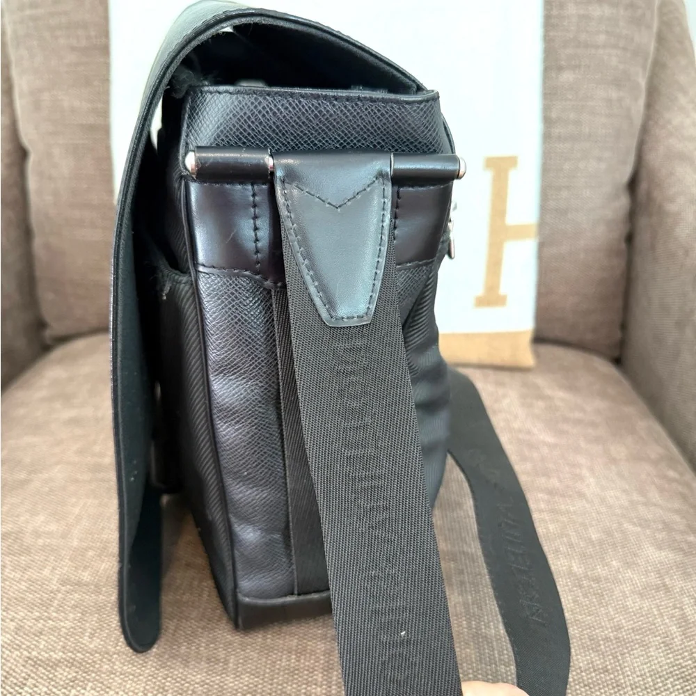 Louis Vuitton authentic louis